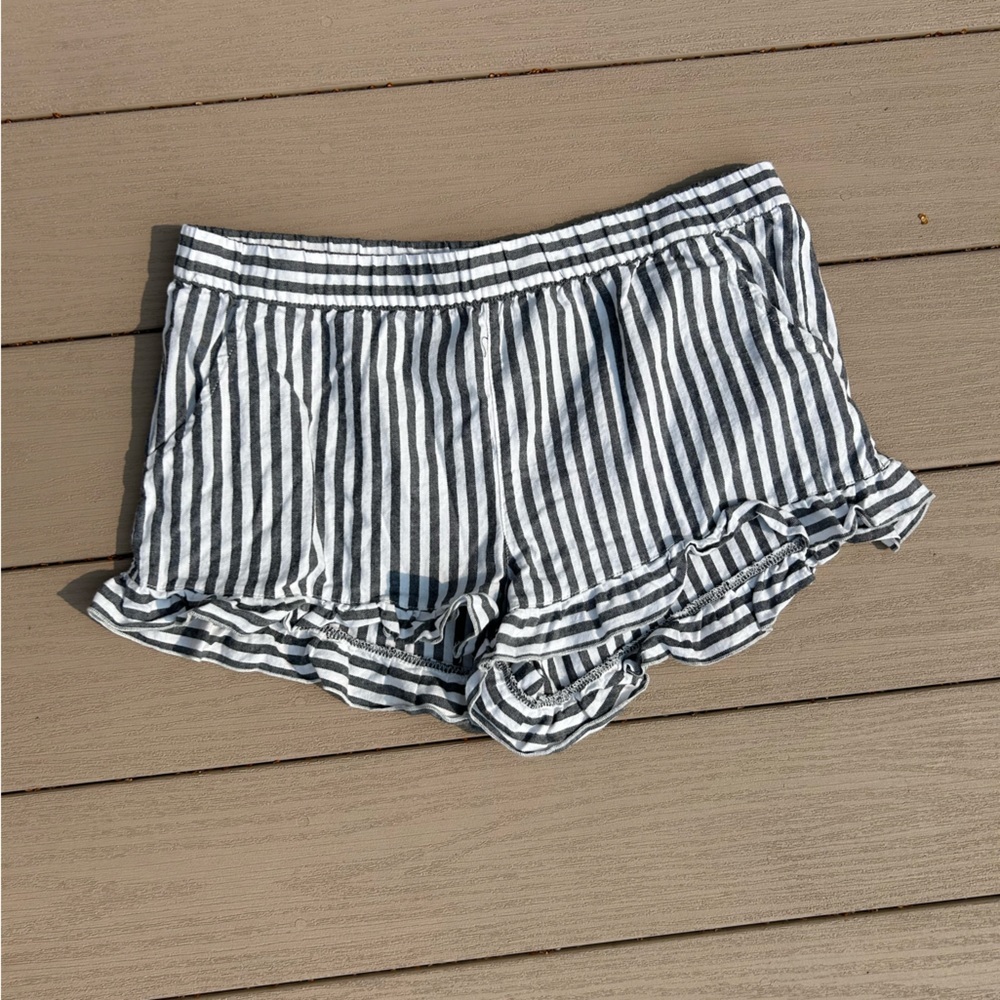 Xhilaration women’s striped sleep shorts small